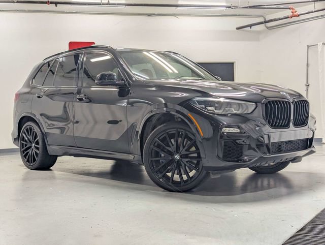 Used 2021 BMW X5 M50i w/ Premium Package AWD/4WD image 2