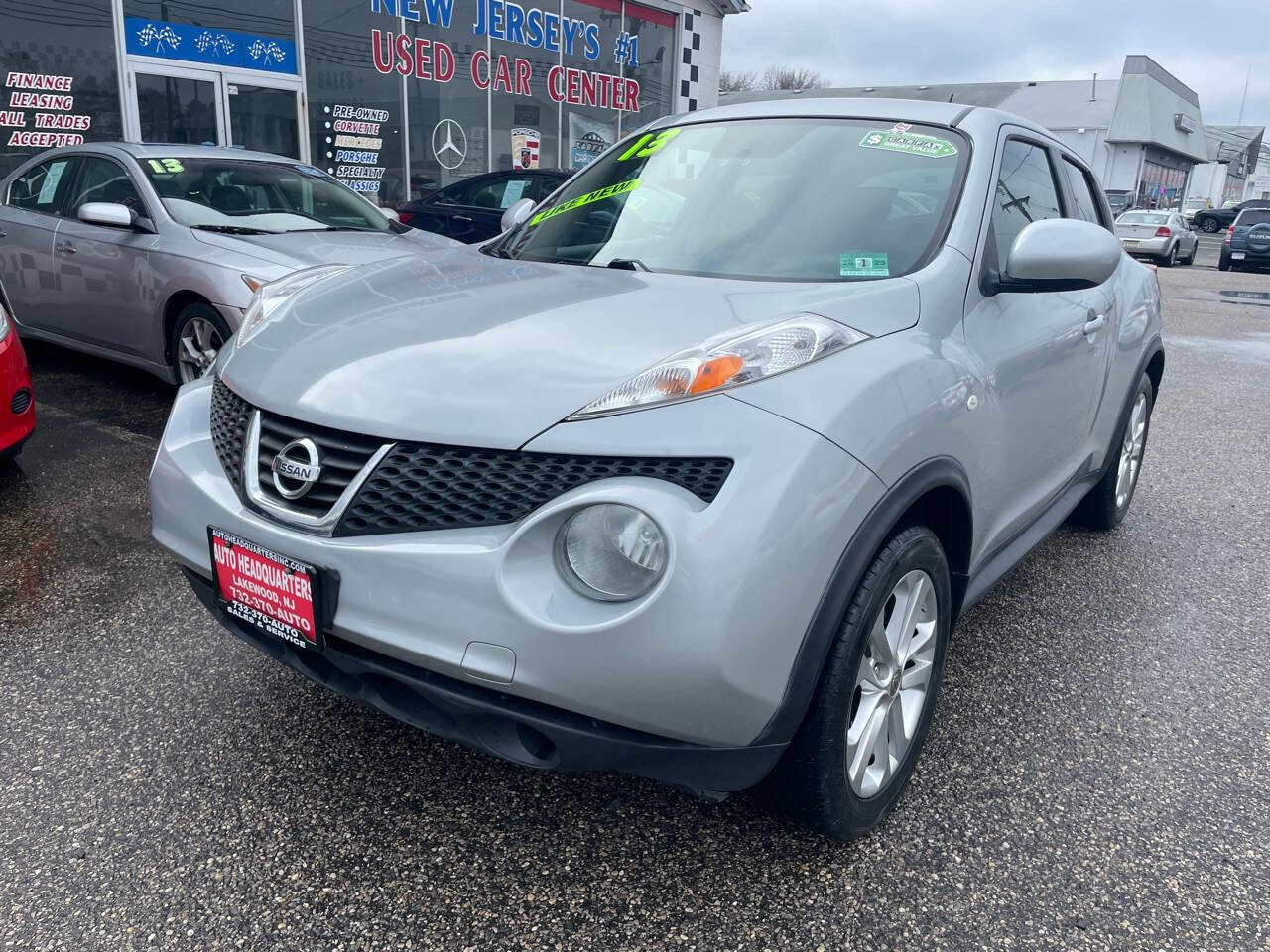 Used 2013 Nissan Juke SV image 2