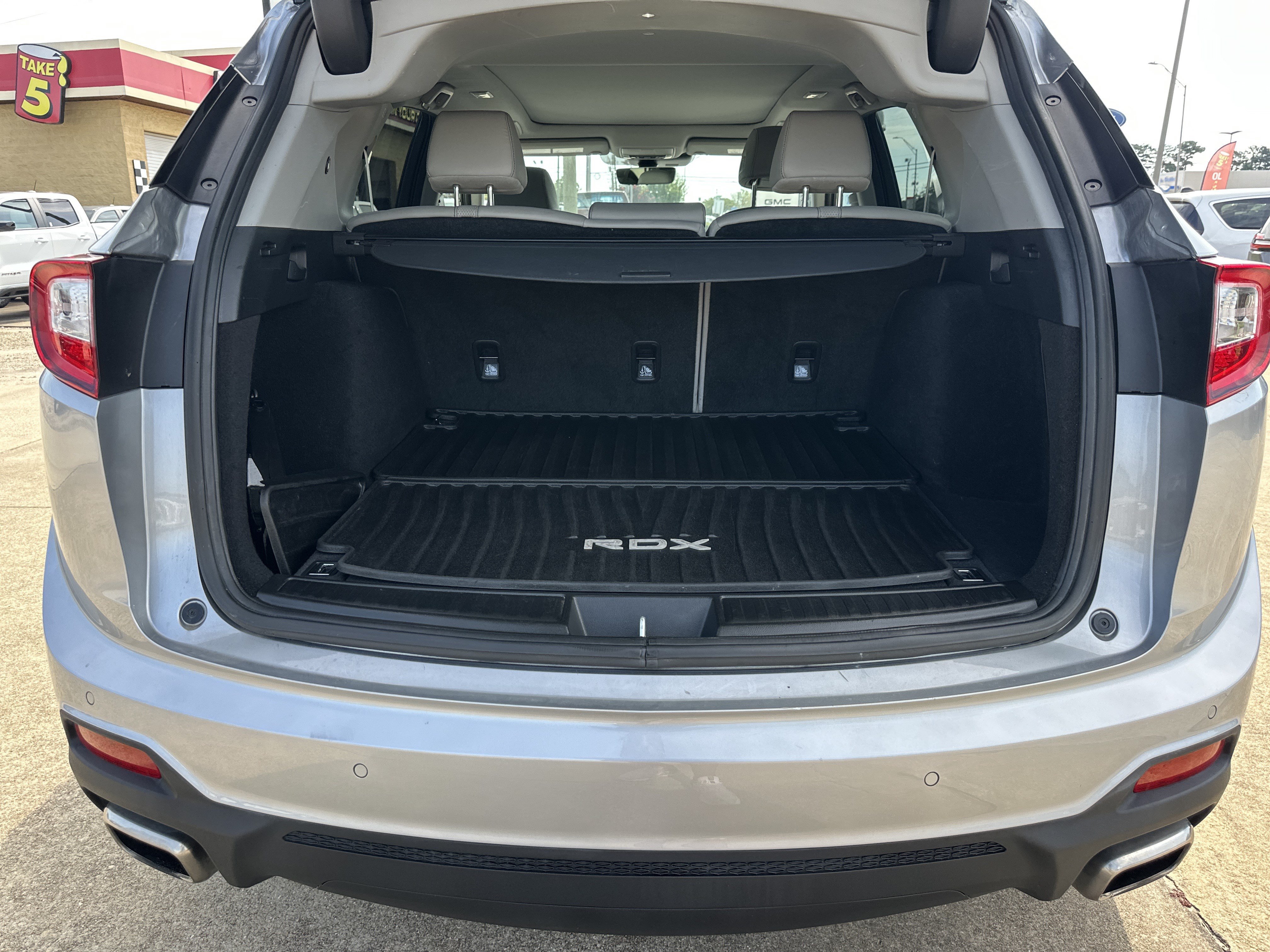 Used 2023 Acura RDX w/ Technology Package FWD image 19