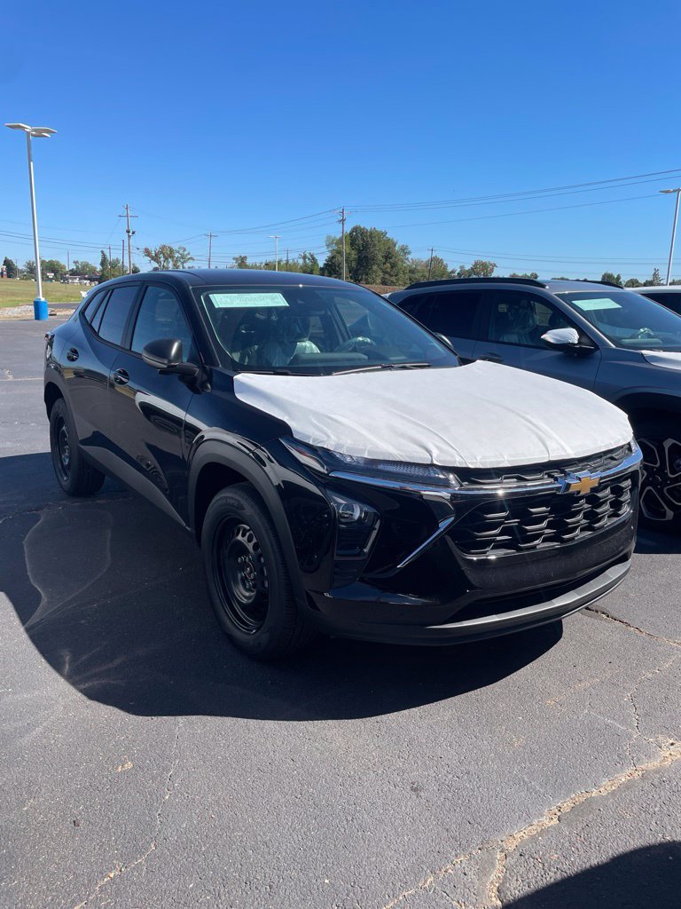 New 2026 Chevrolet Trax LS w/ Driver Confidence Package