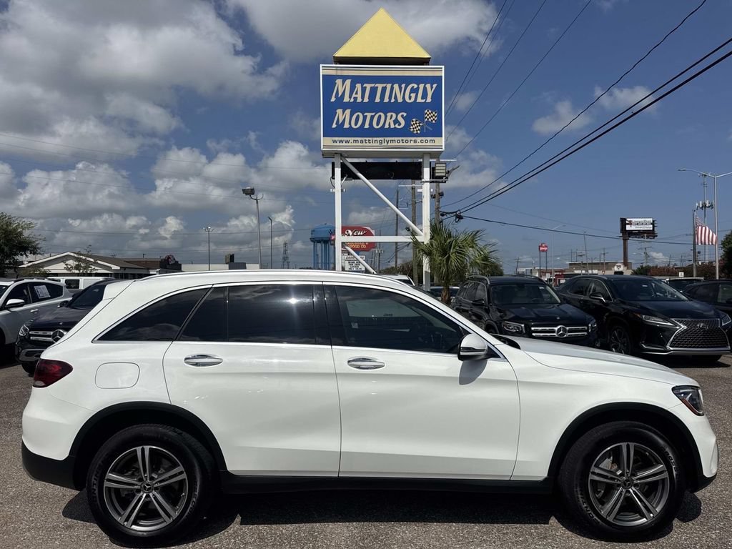 Used 2020 Mercedes-Benz GLC 300 4MATIC w/ Multimedia Package image 10