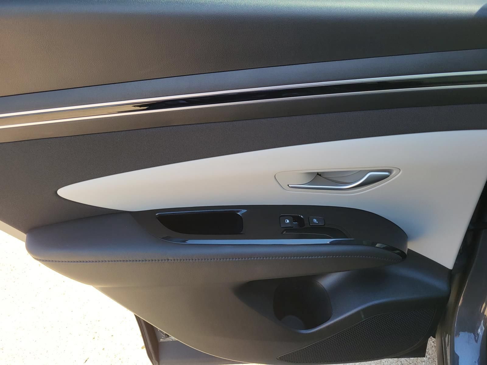 Certified 2024 Hyundai Tucson Limited FWD image 12