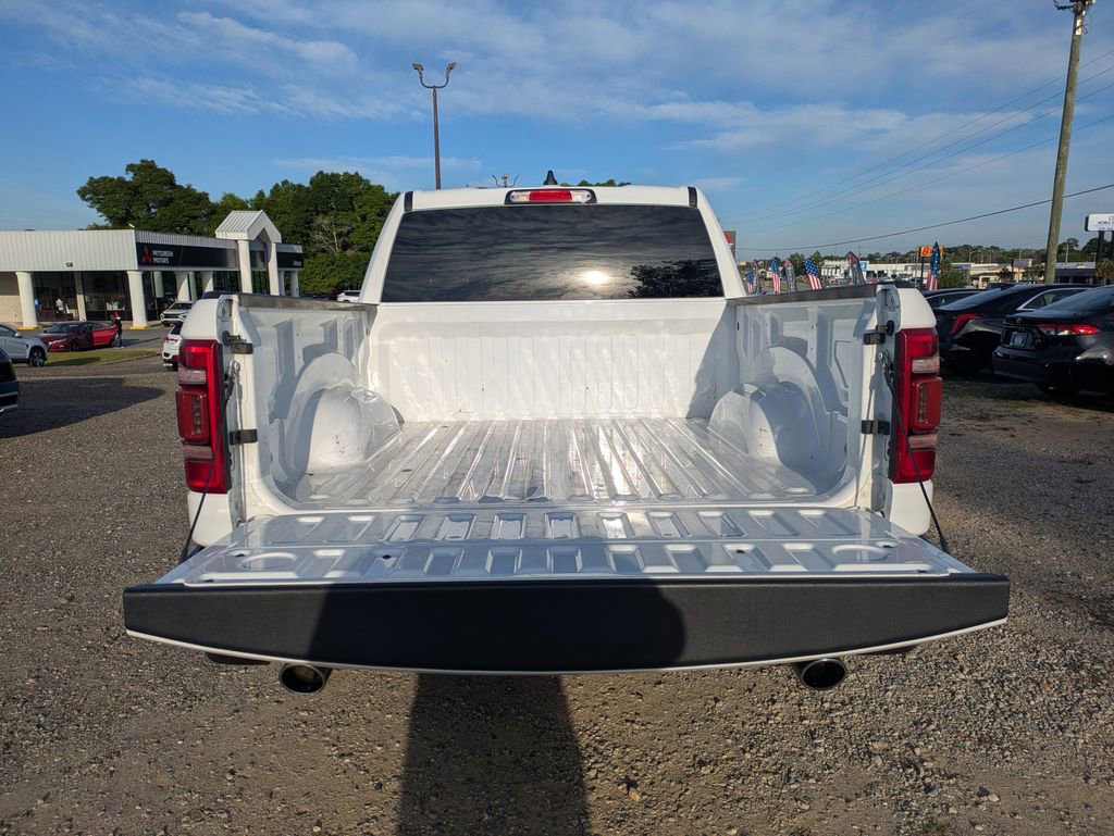 Used 2024 RAM 1500 Laramie image 12