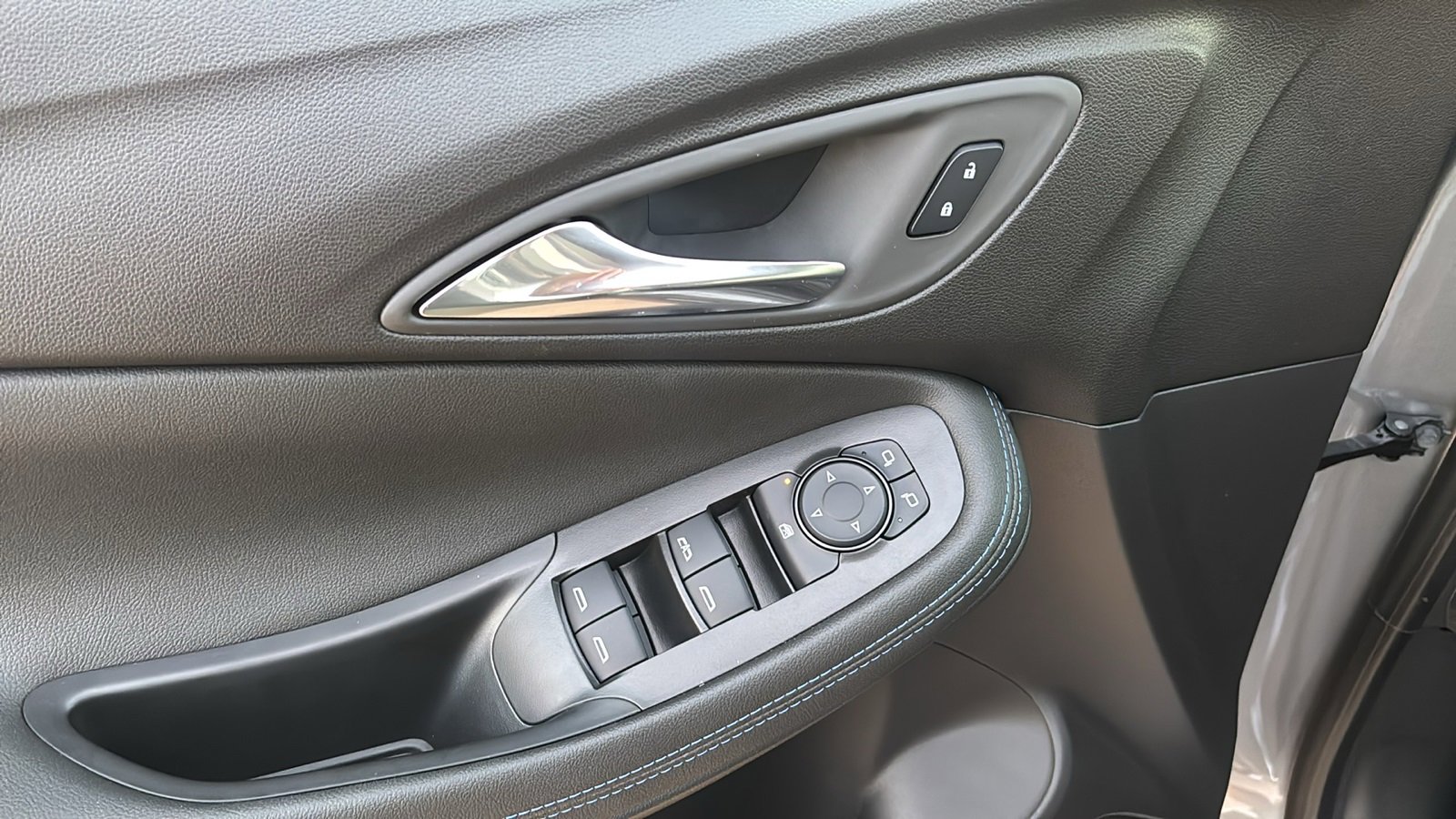 New 2026 Buick Encore GX Sport Touring w/ Comfort Package image 26