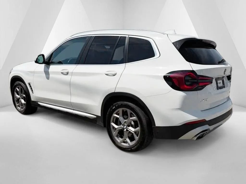 Used 2022 BMW X3 xDrive30i AWD/4WD image 5