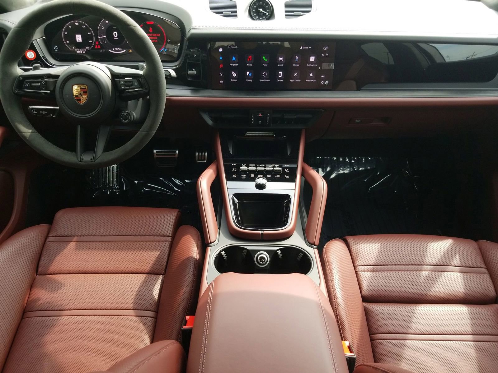 Certified 2025 Porsche Cayenne GTS image 14