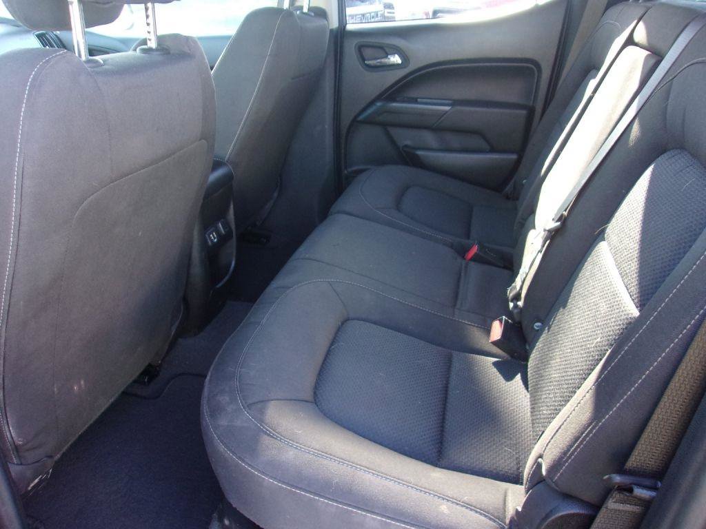 Used 2022 Chevrolet Colorado LT AWD/4WD image 6