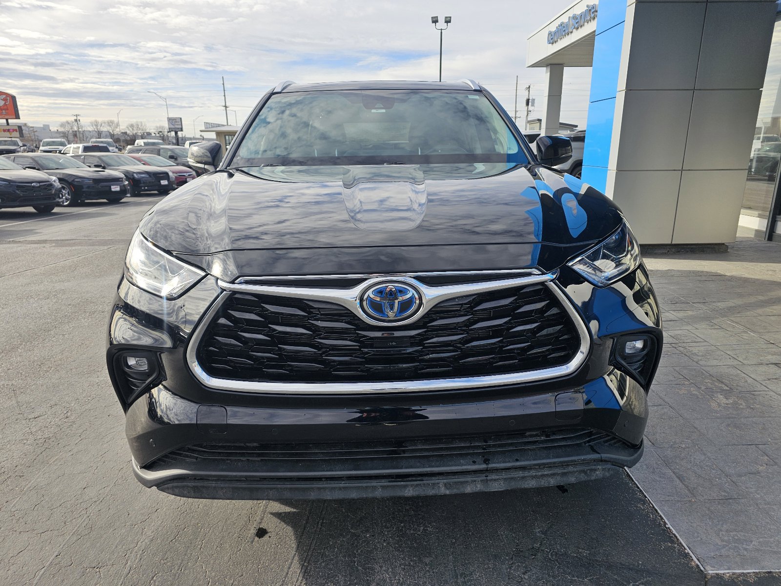 Used 2023 Toyota Highlander Limited image 8