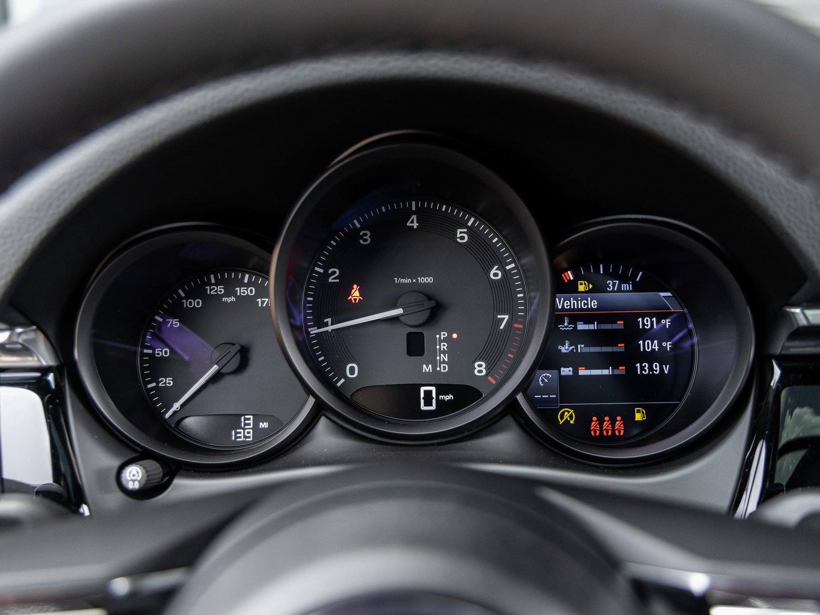 Used 2025 Porsche Macan image 27