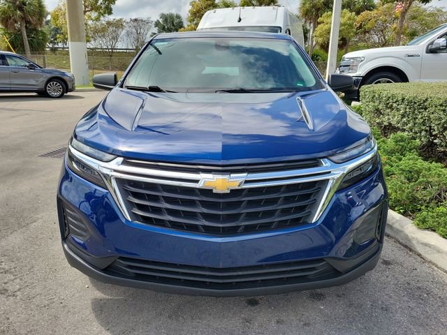Used 2022 Chevrolet Equinox LS image 2