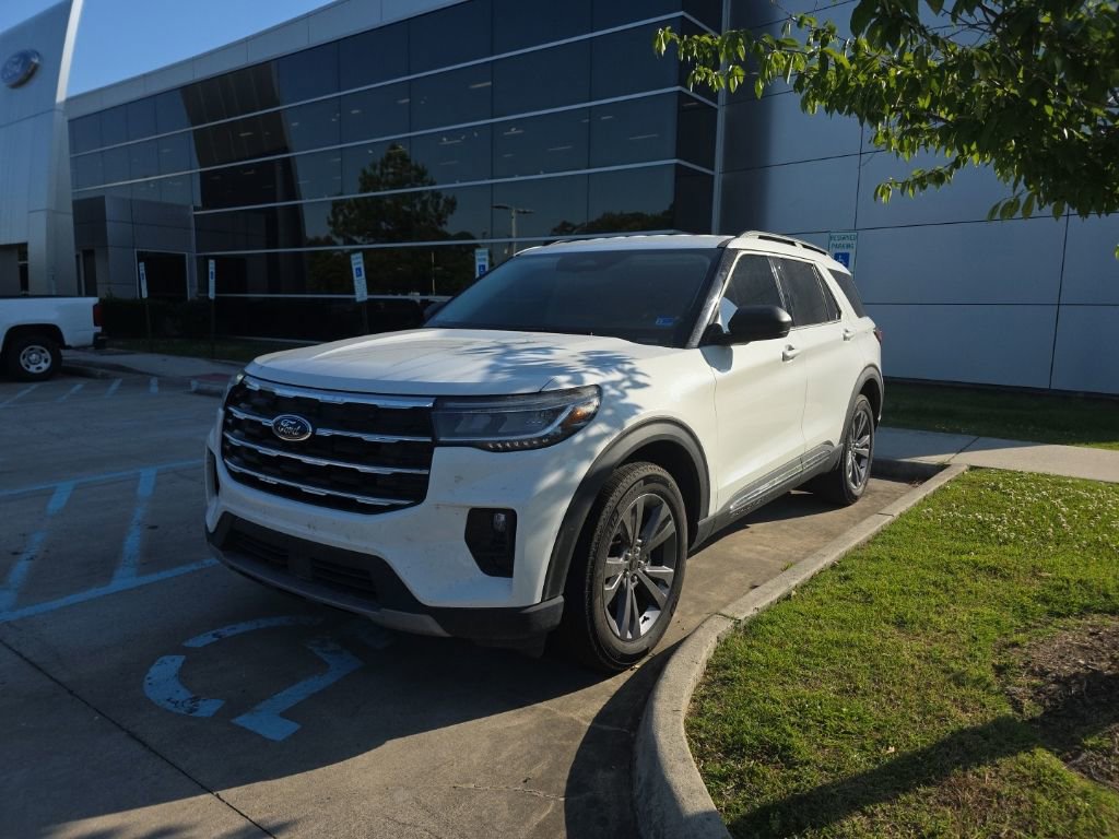 Used 2025 Ford Explorer Active w/ Active Comfort Package
