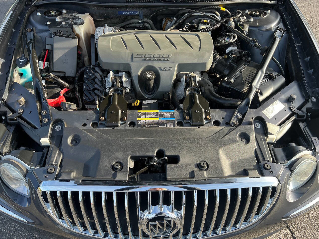 Used 2009 Buick LaCrosse CX image 40