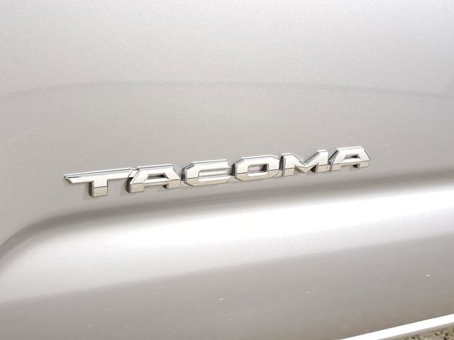 Used 2018 Toyota Tacoma SR5 image 9