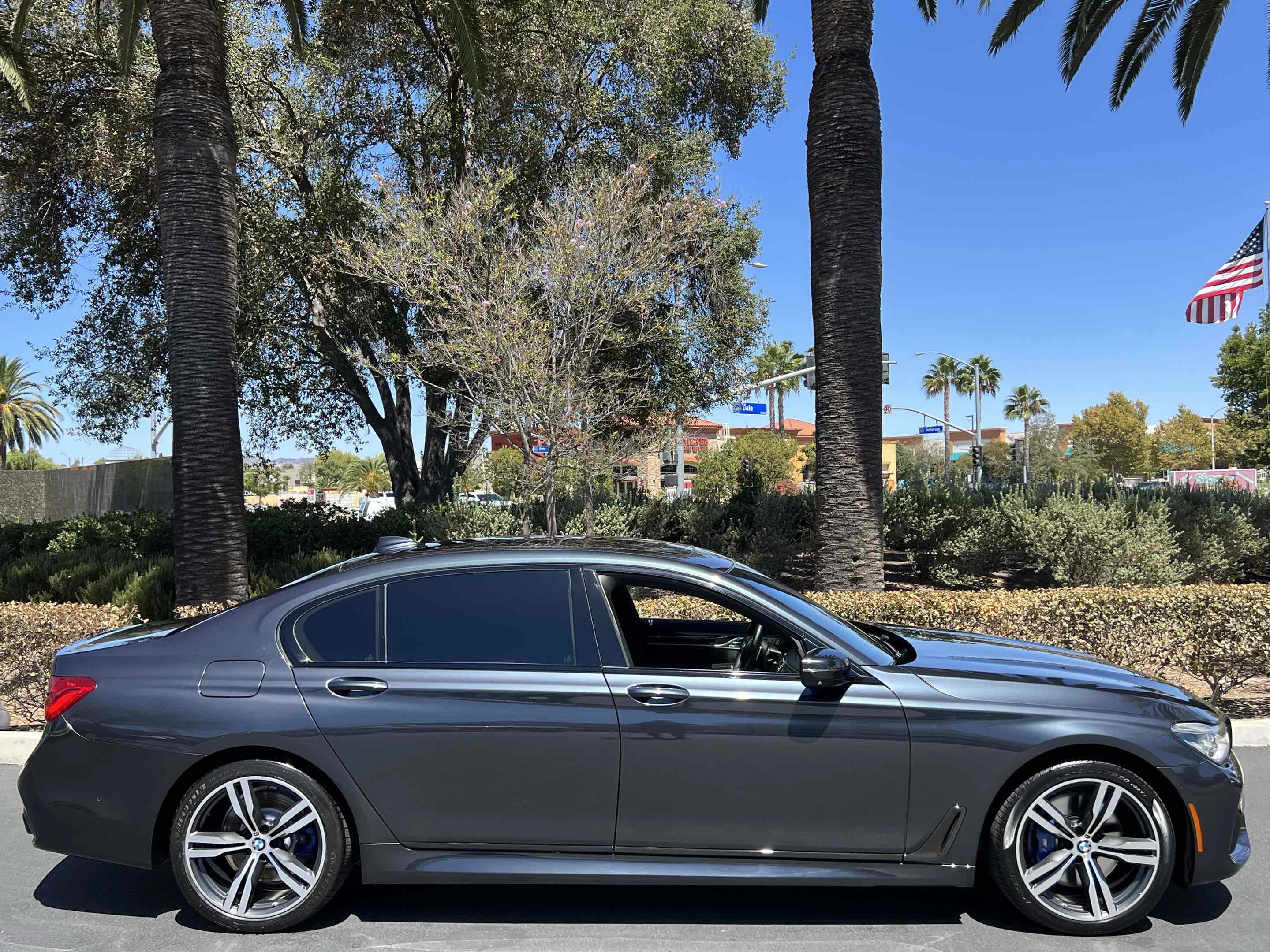 Used 2018 BMW 750i RWD image 20