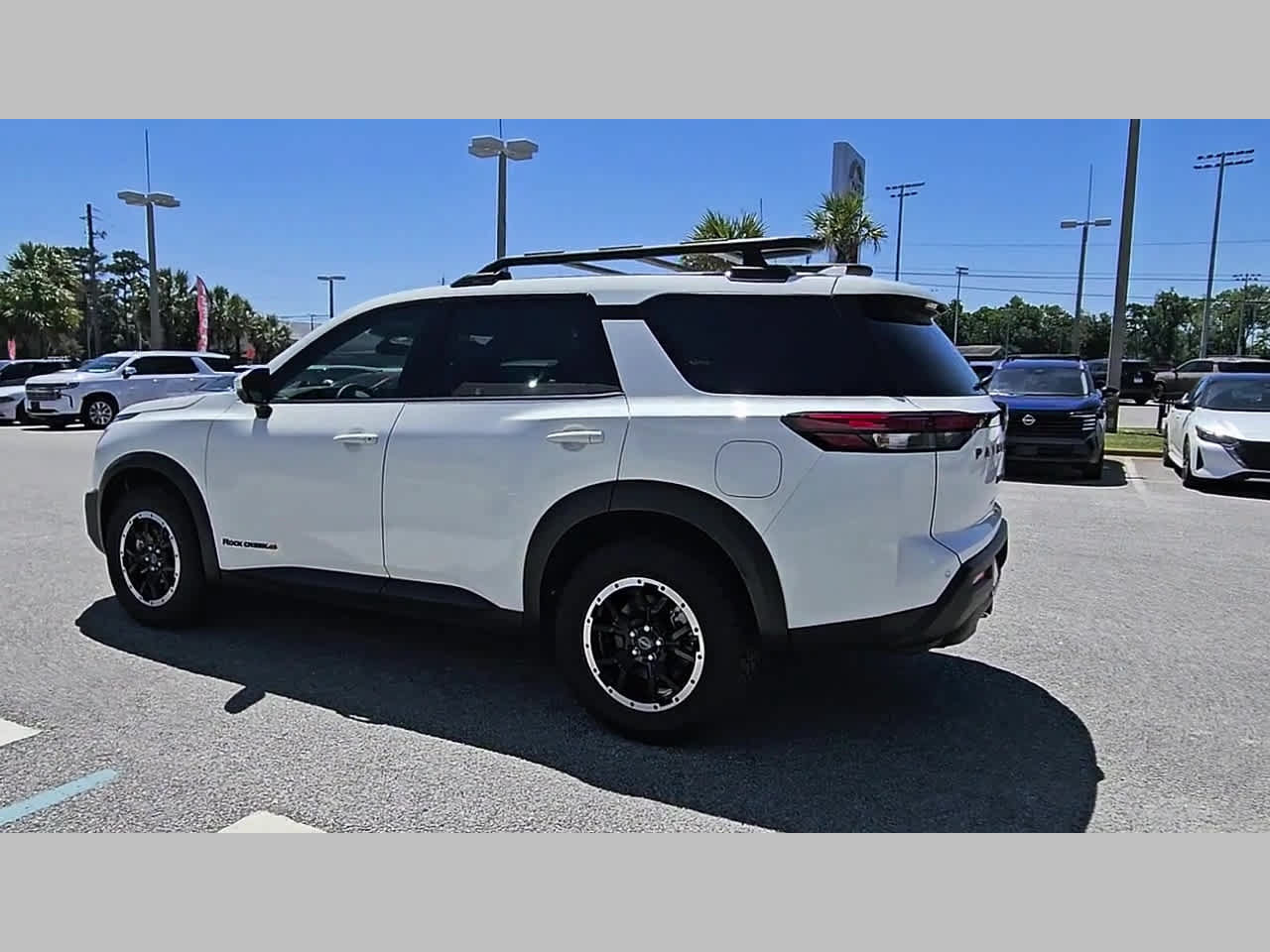 Used 2025 Nissan Pathfinder Rock Creek AWD/4WD image 28