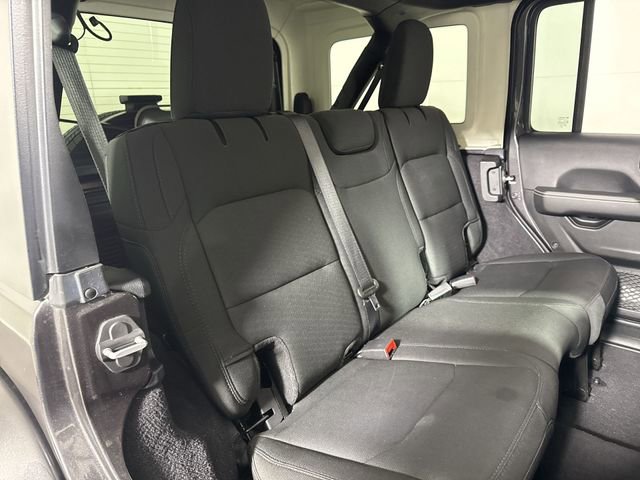 Used 2021 Jeep Wrangler Unlimited Sahara image 15