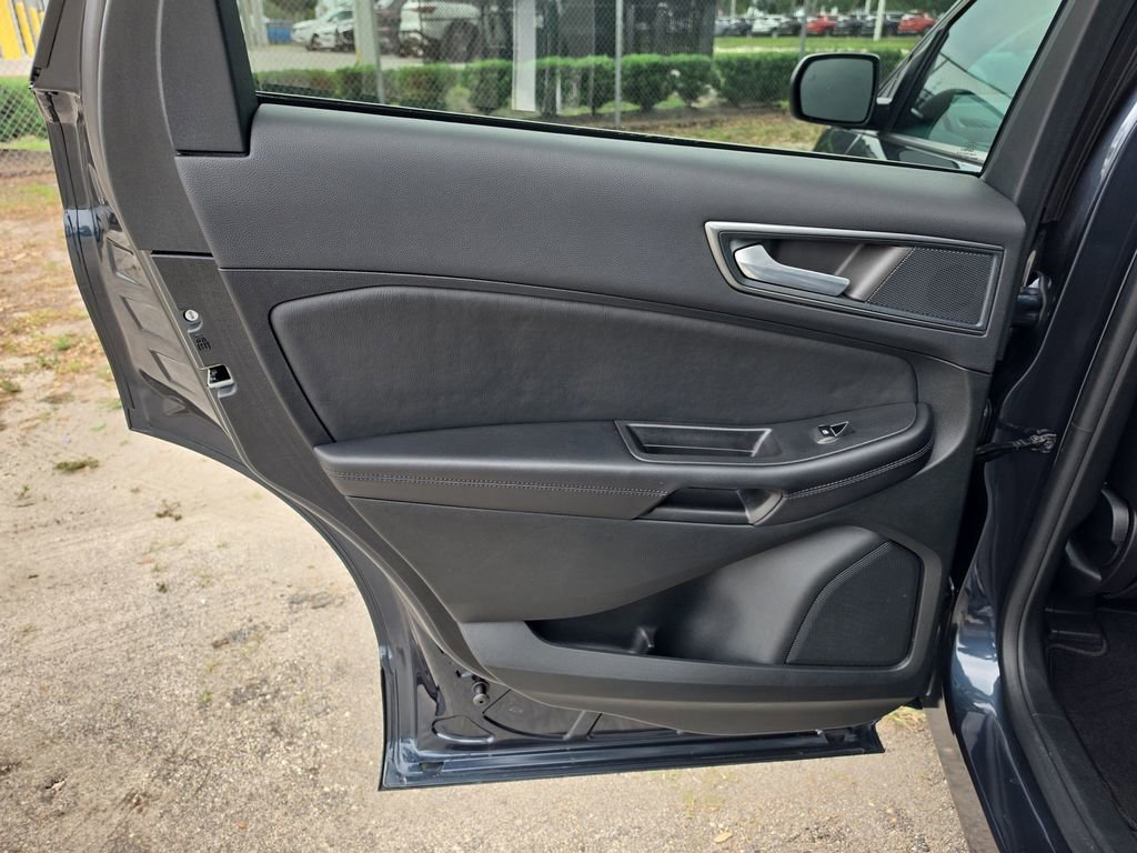 Used 2024 Ford Edge SE AWD/4WD image 14