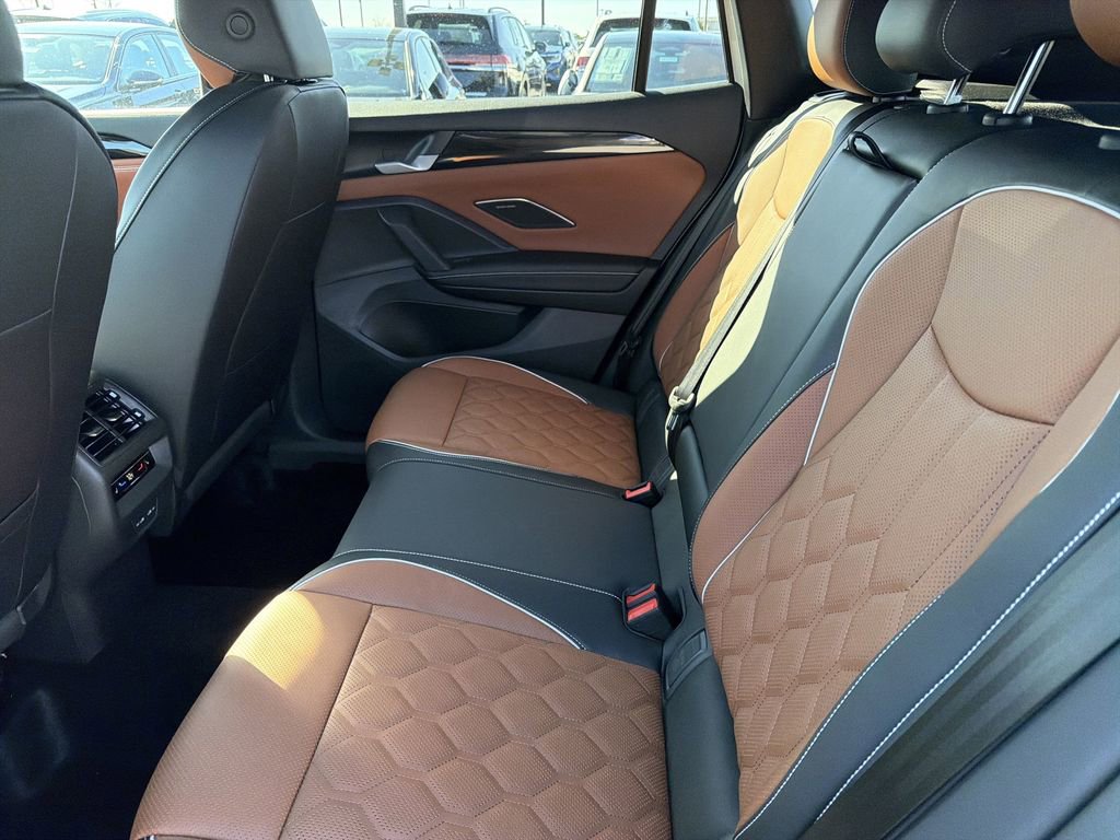 New 2026 Volkswagen Tiguan SEL R-Line image 12