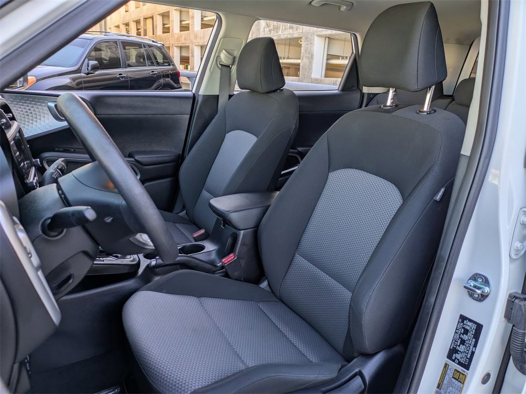 Used 2024 Kia Soul LX w/ Option Group 015 image 23