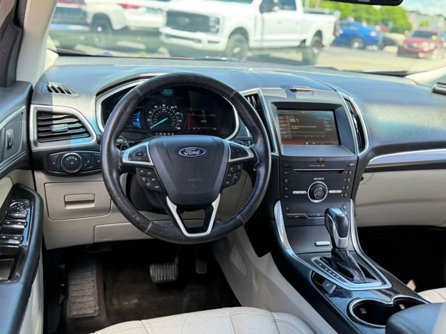 Used 2015 Ford Edge Titanium AWD/4WD image 5