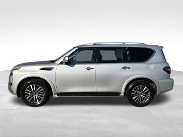 Used 2024 Nissan Armada SL w/ Captain's Chairs Package RWD image 2