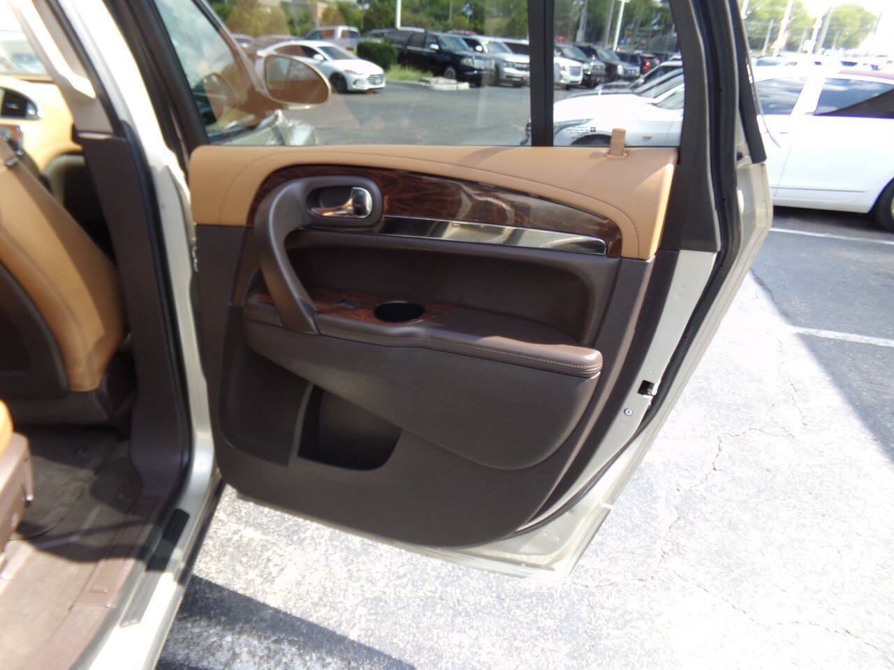Used 2014 Buick Enclave Leather w/ Trailering Provision Package AWD/4WD image 30