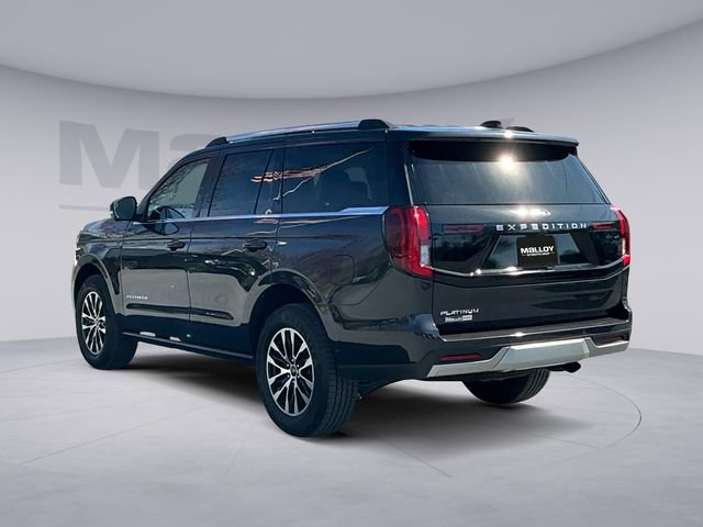 Used 2025 Ford Expedition Platinum image 3