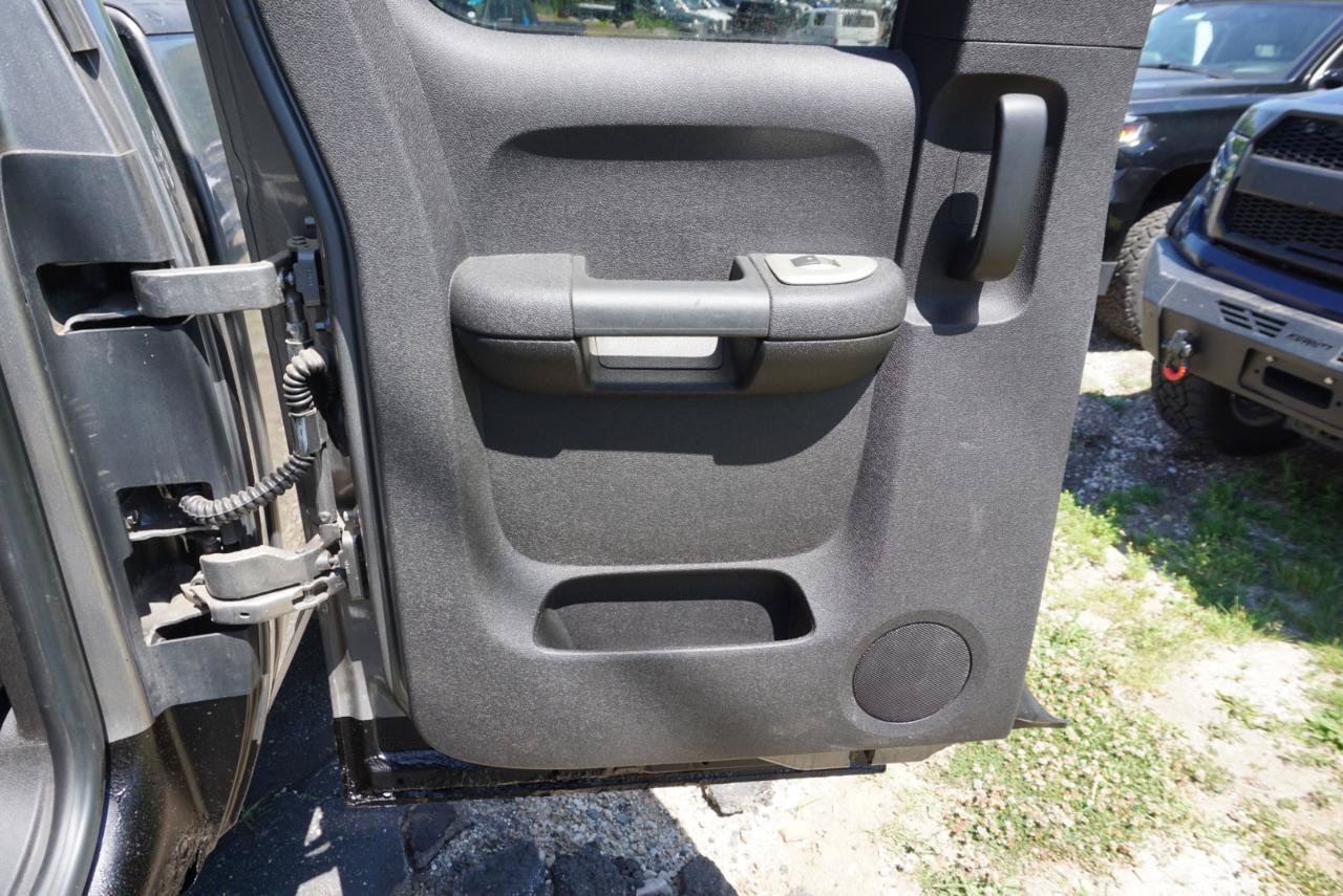 Used 2008 Chevrolet Silverado 1500 LT w/ Power Pack Plus AWD/4WD image 24