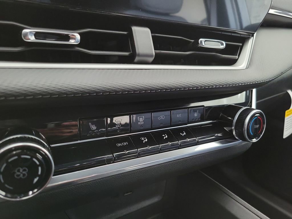 New 2026 Chevrolet Equinox LT w/ Safety and Technology Package image 25