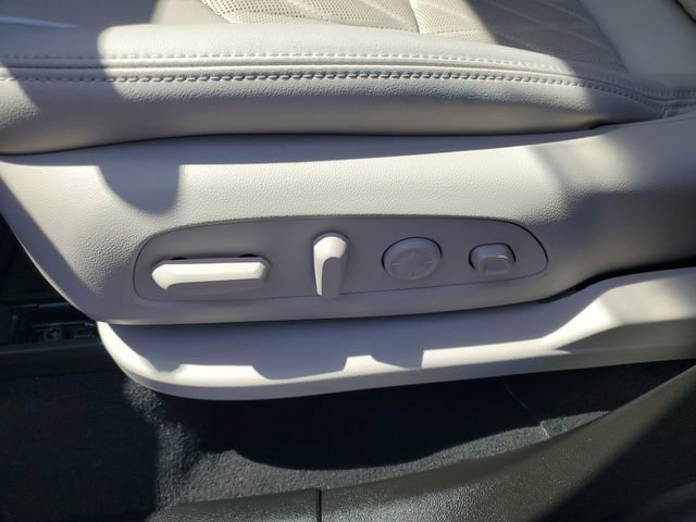 Certified 2024 Buick Enclave Avenir w/ Avenir Technology Package image 21