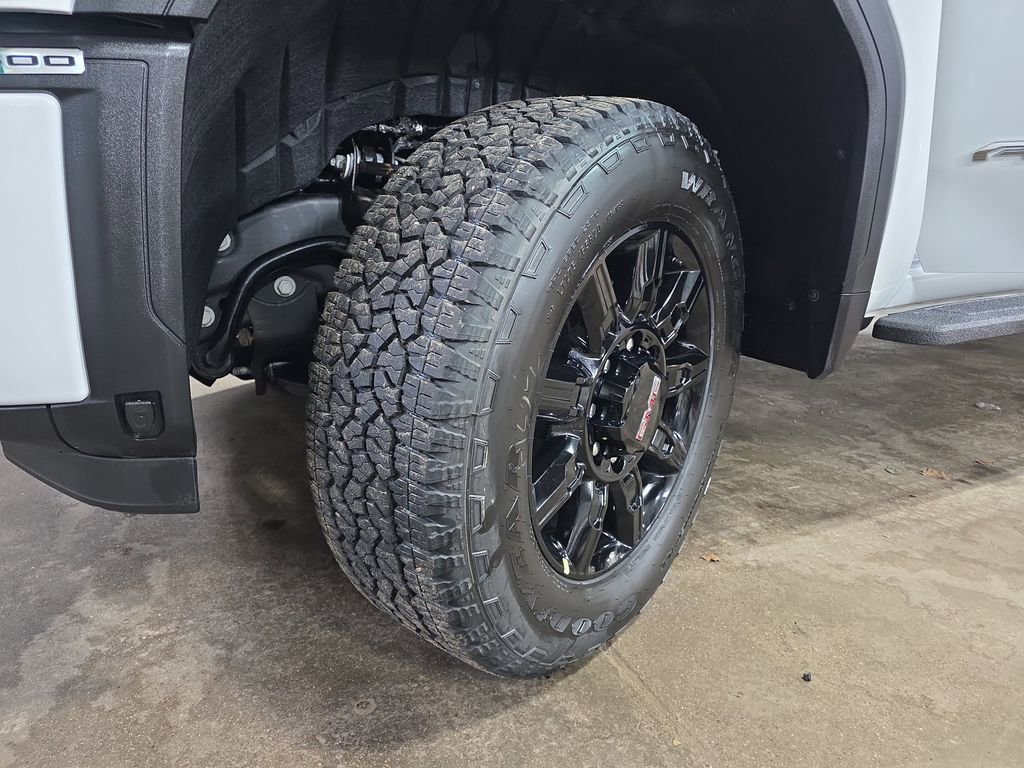 New 2026 GMC Sierra 2500 AT4 w/ AT4 Premium Plus Package image 34