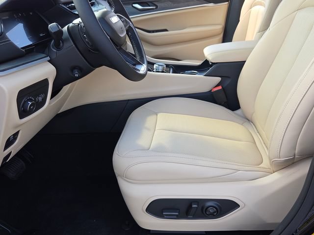 New 2027 Jeep Grand Cherokee L Limited w/ Technology Group II RWD image 6