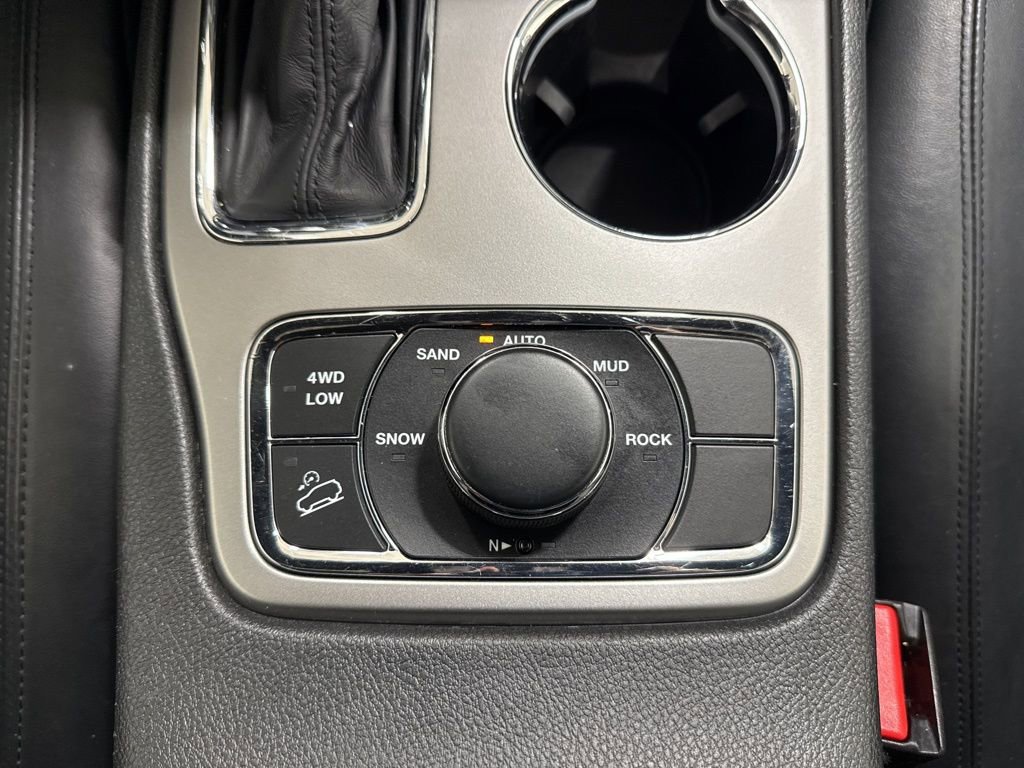 Used 2018 Jeep Grand Cherokee Limited AWD/4WD image 30