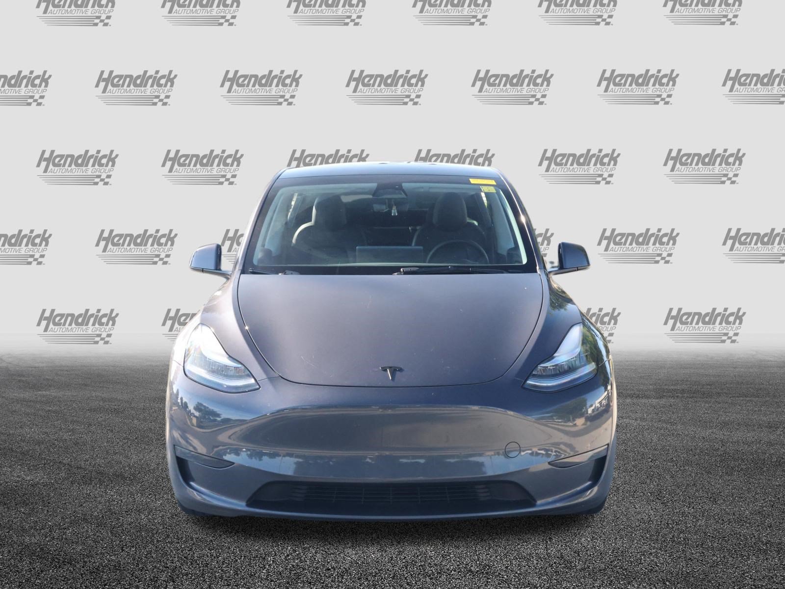 Used 2023 Tesla Model Y AWD image 3