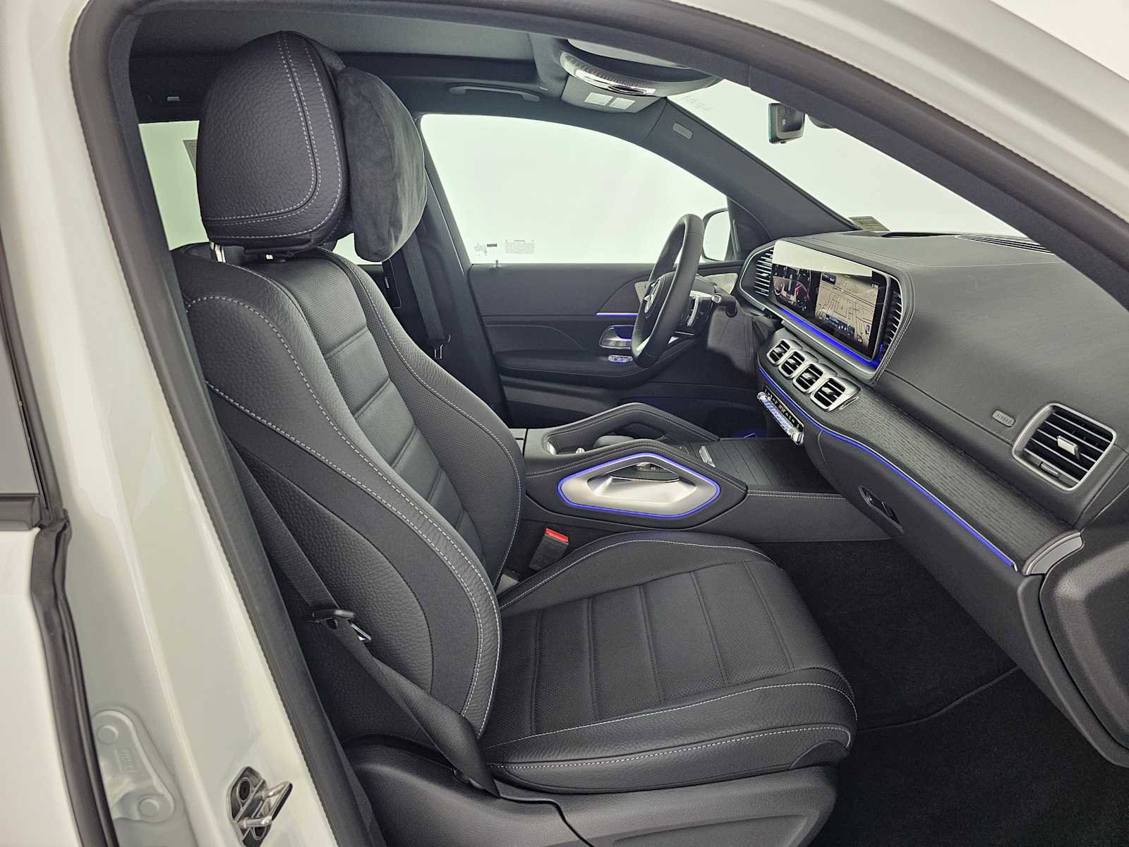 Used 2026 Mercedes-Benz GLS 580 4MATIC image 10