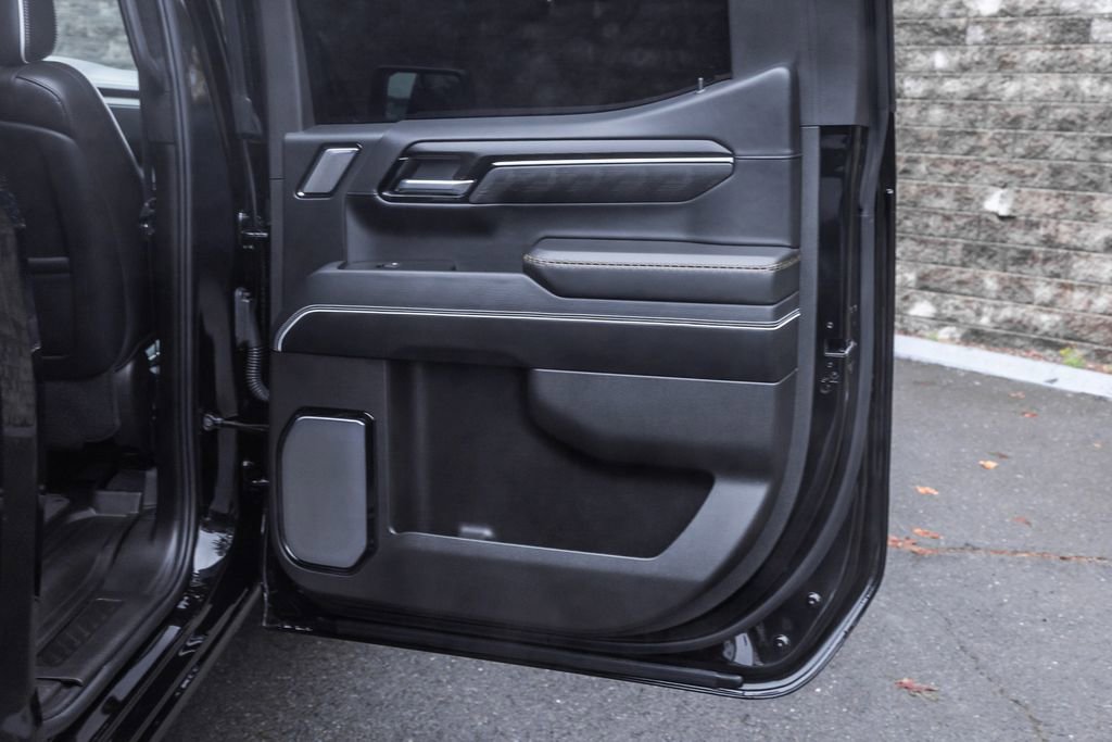 Used 2025 GMC Sierra 1500 AT4X image 16