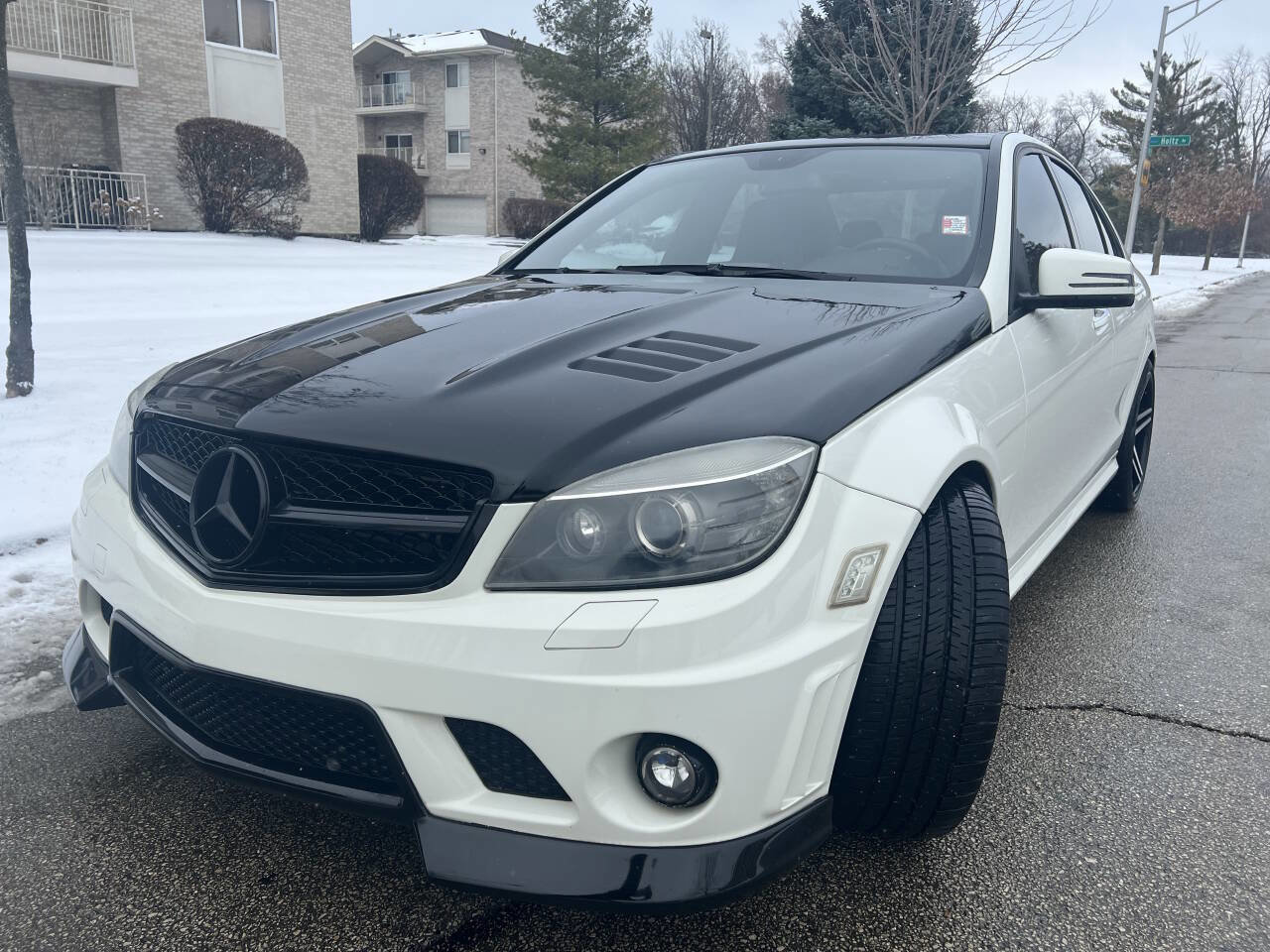 Used 2010 Mercedes-Benz C 63 AMG Sedan image 3