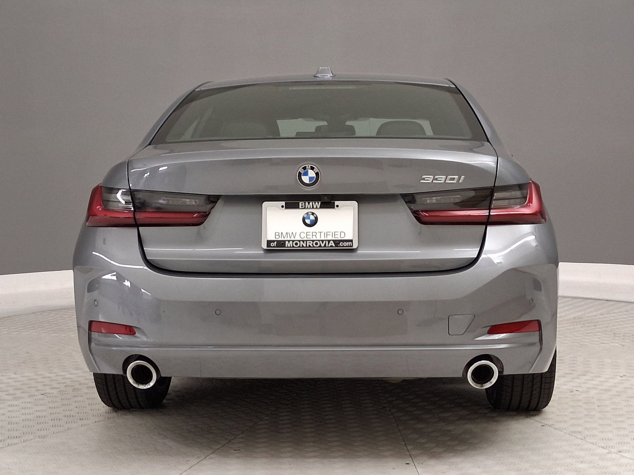 Certified 2023 BMW 330i 330i w/ Driving Assistance Package image 8