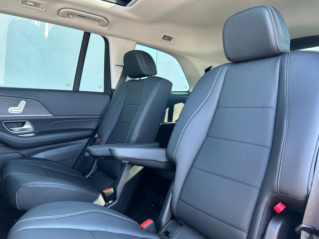 New 2026 Mercedes-Benz GLS 450 4MATIC image 25