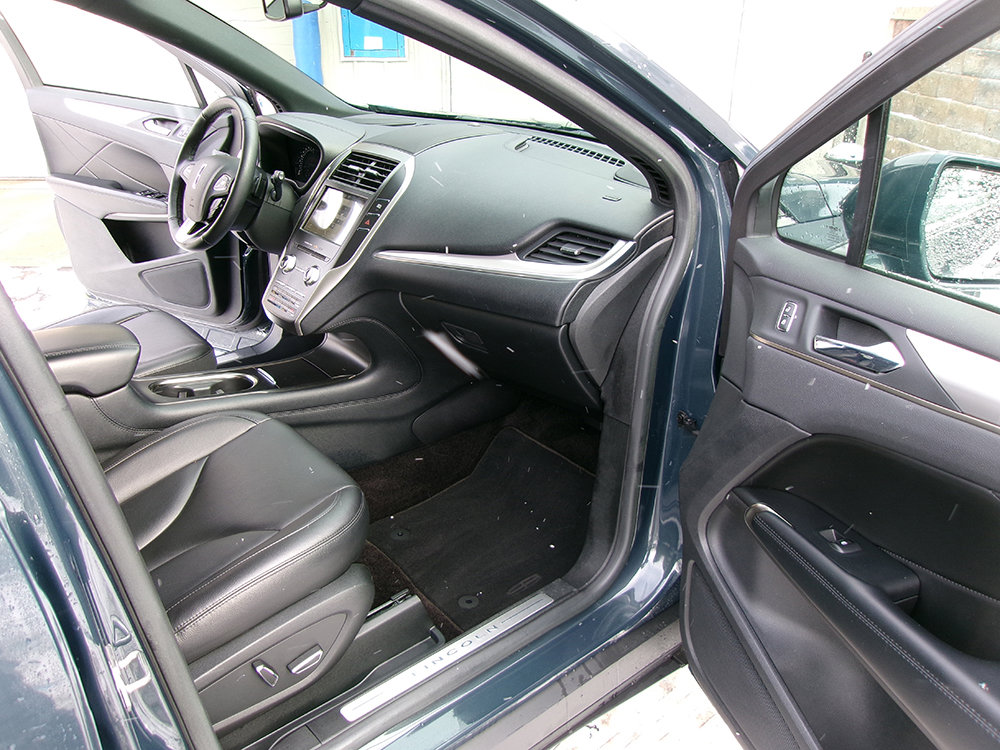 Used 2019 Lincoln MKC Premiere AWD/4WD image 11