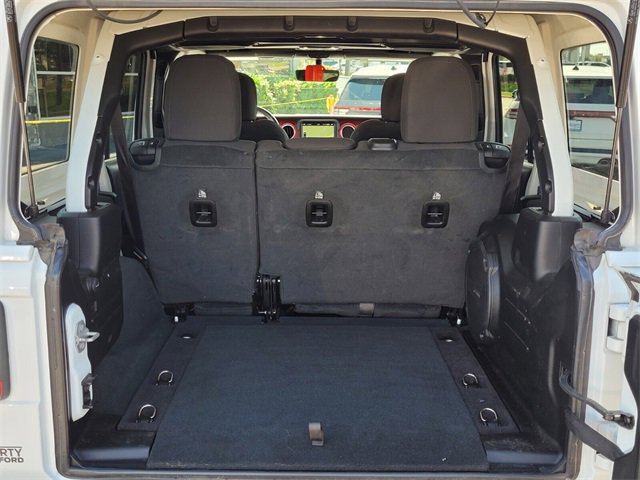 Used 2022 Jeep Wrangler Unlimited Rubicon w/ LED Lighting Group image 12