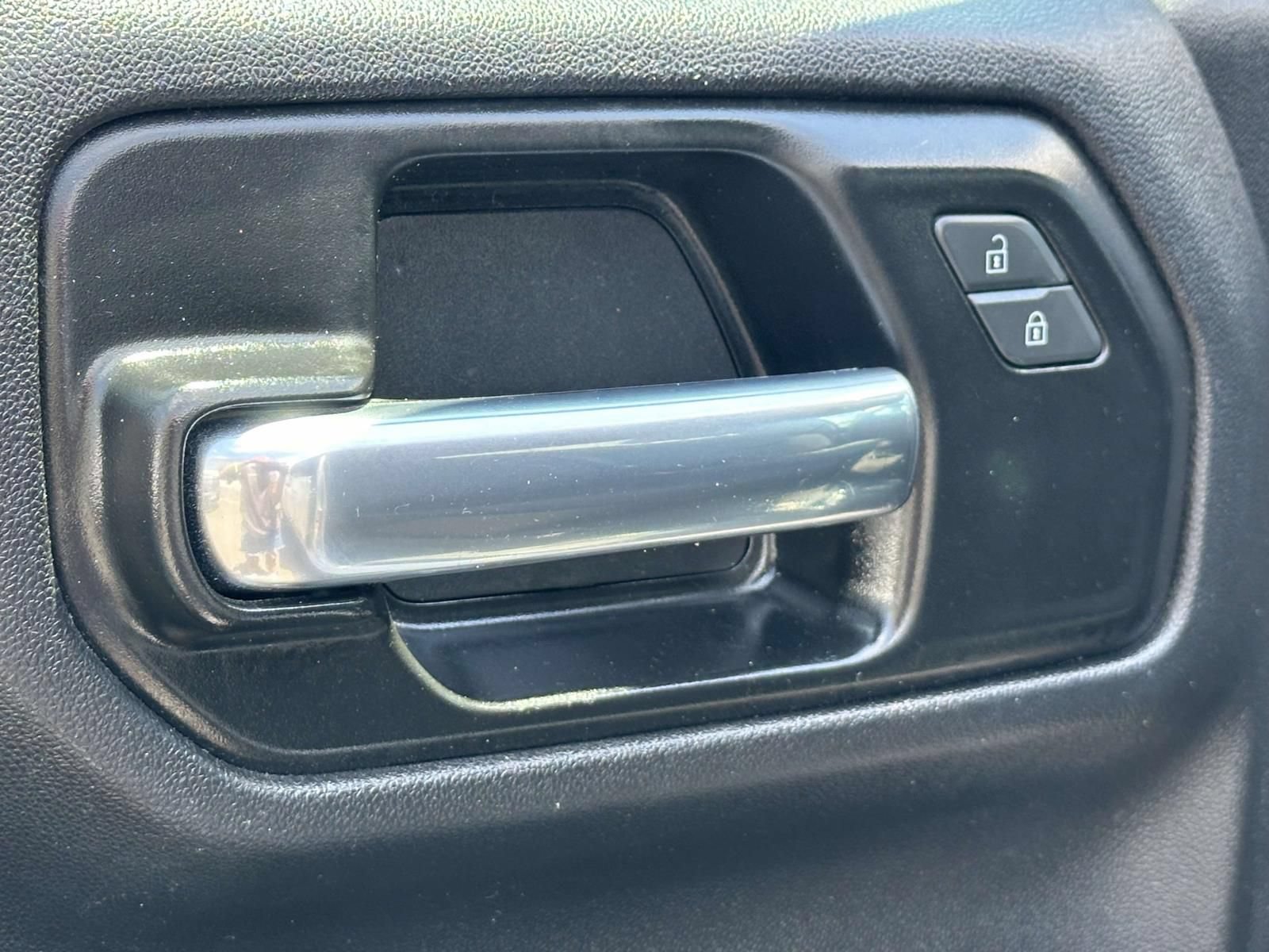 Certified 2022 Chevrolet Silverado 1500 Custom w/ LPO, Dark Essentials Package AWD/4WD image 19