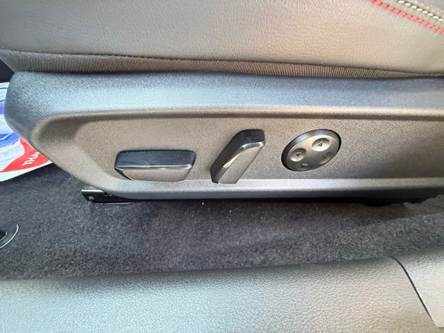 New 2026 Nissan Sentra SR w/ SR Premium Package FWD image 13