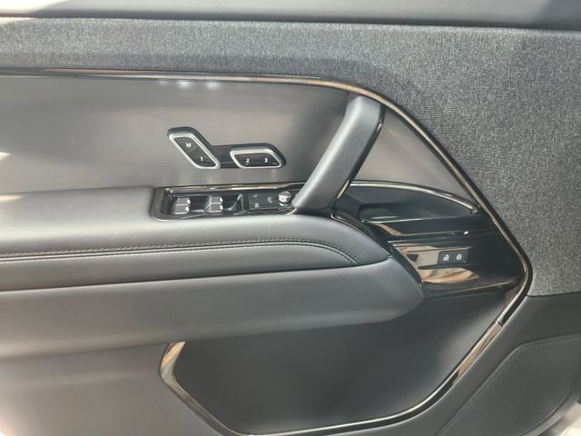 Used 2025 Land Rover Range Rover Sport SE image 21