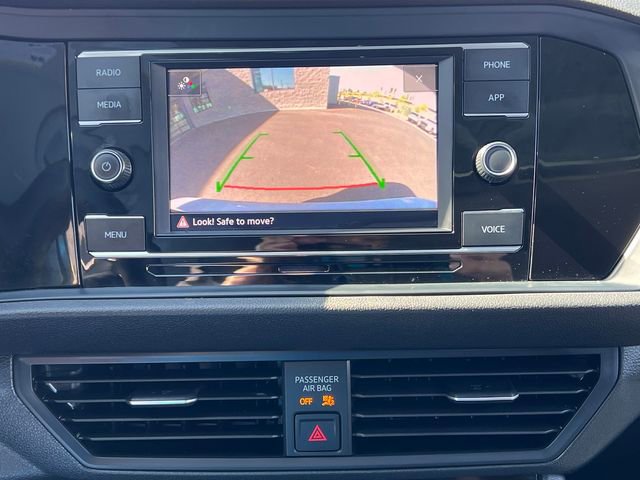 Used 2024 Volkswagen Jetta SE image 18