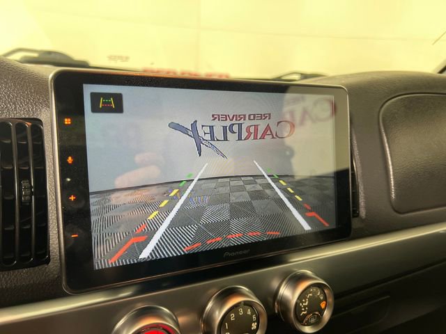 Used 2005 Chevrolet SSR Base w/ Preferred Equipment Group image 20