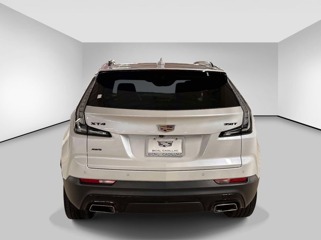 Used 2023 Cadillac XT4 Sport w/ Cold Weather Package AWD/4WD image 4