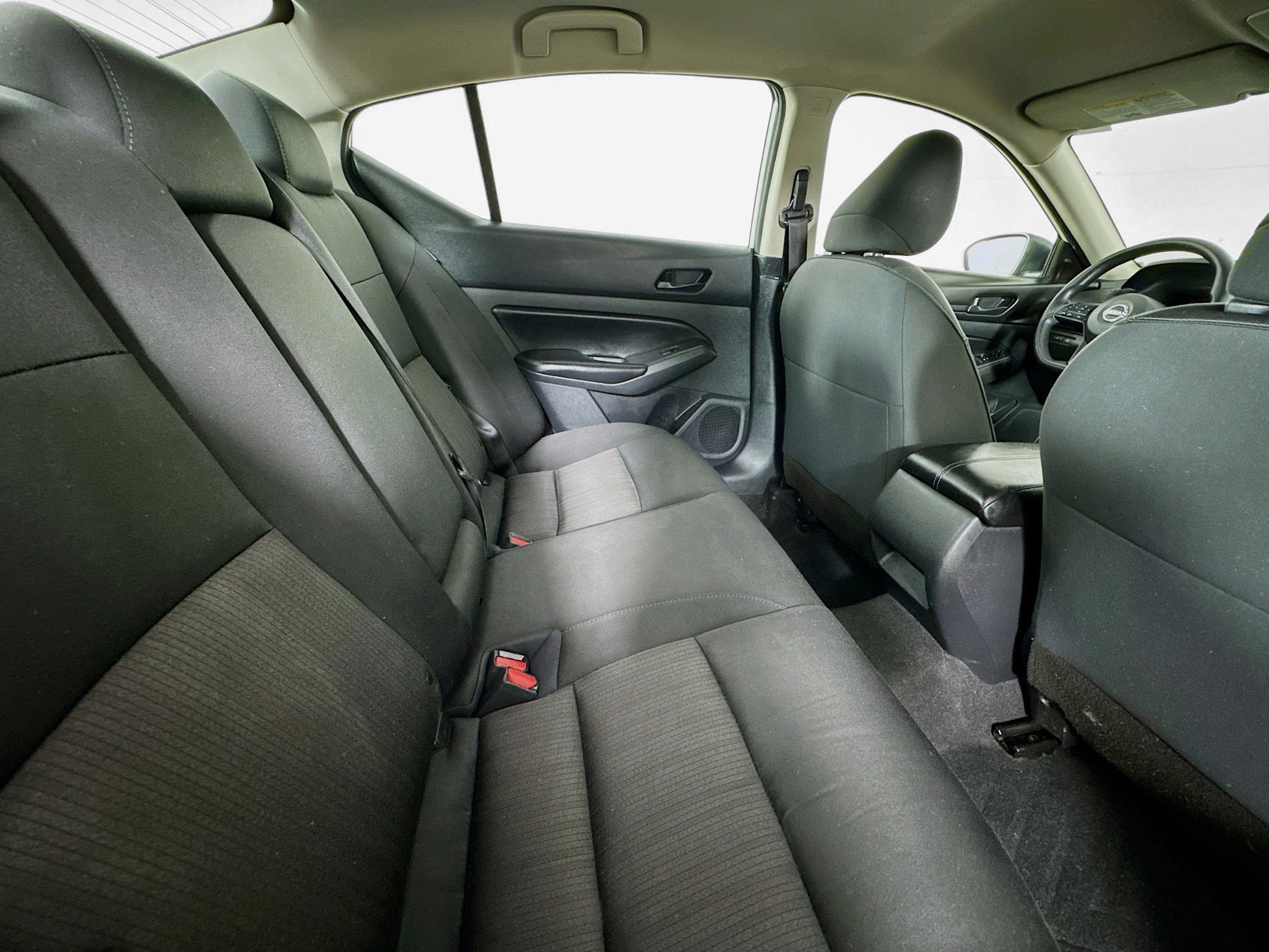 Used 2024 Nissan Altima 2.5 S FWD image 26