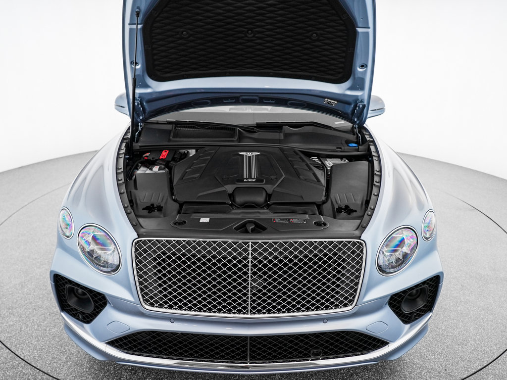 Certified 2023 Bentley Bentayga AWD/4WD image 39