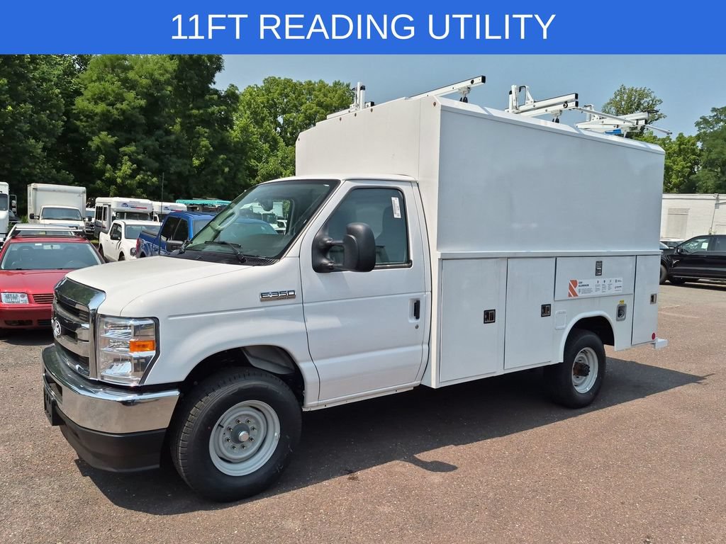 New 2027 Ford E-350 and Econoline 350 Super Duty w/ Power Equipment Group RWD image 2